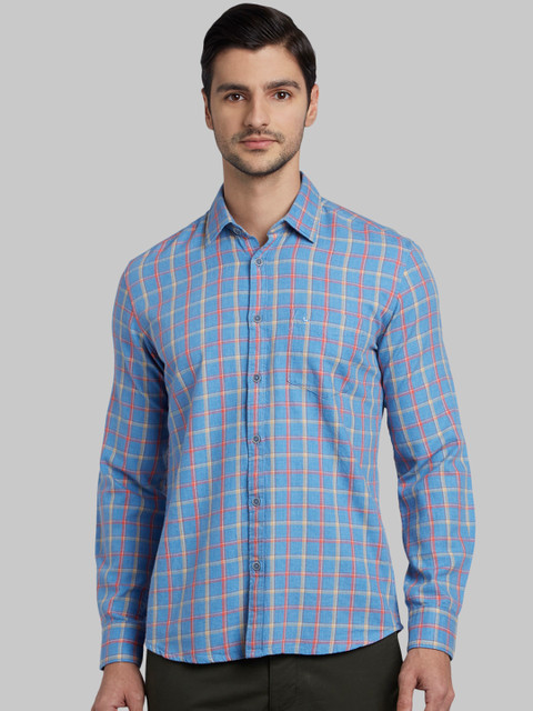 

Parx Men Blue Slim Fit Checked Casual Shirt