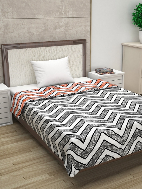 

Divine Casa Orange & Grey Geometric Mild Winter 110 GSM Single Bed Comforter