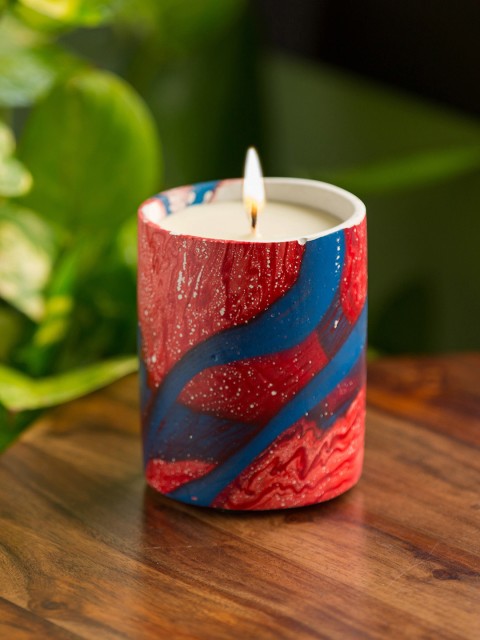 

ExclusiveLane Red & Cream-Coloured The Lilian Blue Scented Wax Candle With Holder