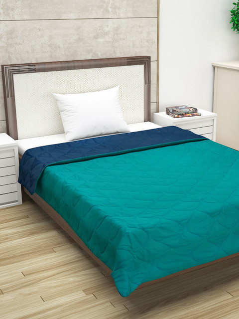 

Divine Casa Sea Green & Blue Solid Mild Winter 150 GSM Single Bed Comforter