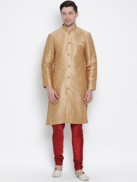 

VASTRAMAY Men Gold-Coloured & Maroon Solid Kurta with Churidar