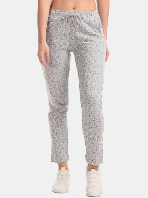 

Sugr Women Grey Regular Fit Printed Regular Trousers