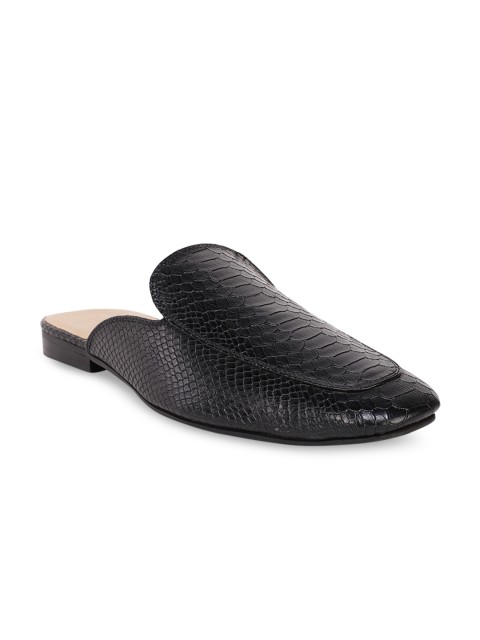 

BERZERI Men Black Sandals