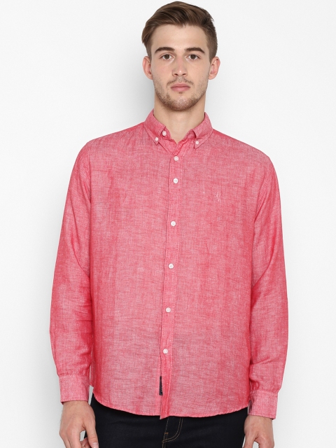 

Red Tape Men Red Regular Fit Solid Casual Shirt
