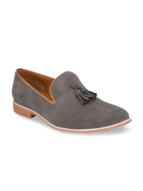 

Ferraiolo Men Grey Tasselled Slip-On Shoes