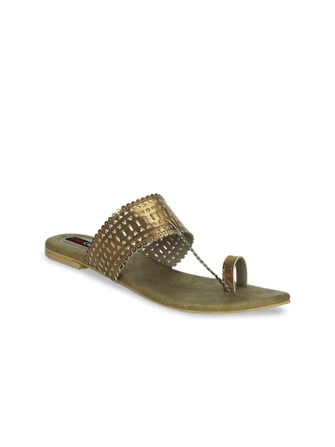 

Get Glamr Women Copper-Toned Textured One Toe Flats