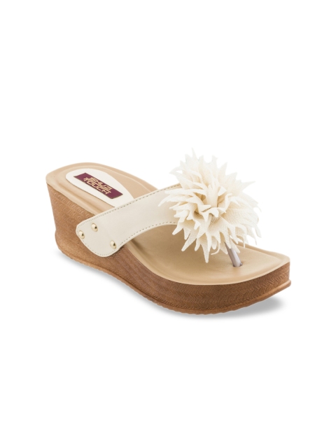 

SHUZ TOUCH Women Cream-Coloured Solid Sandals