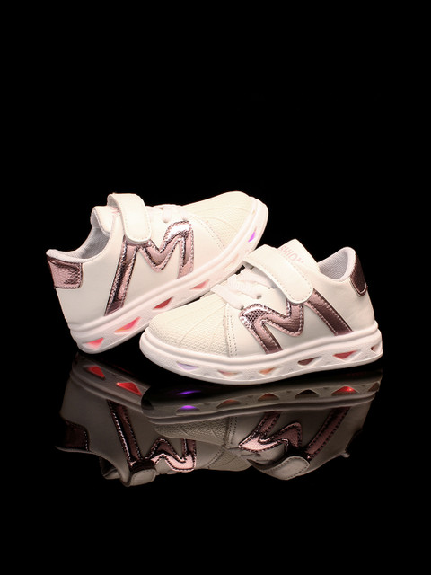 

Walktrendy Girls Pink Sneakers