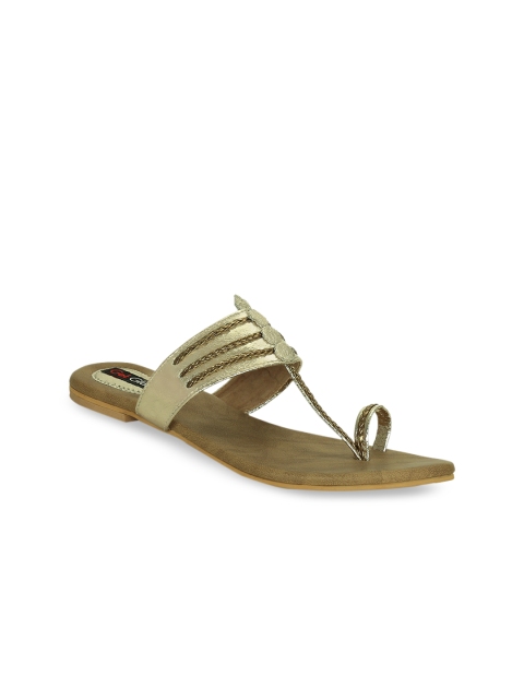 

Get Glamr Women Gold-Toned Textured One Toe Flats