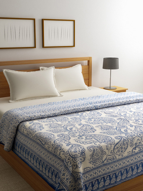 

ROMEE White & Blue Ethnic Motifs AC Room 300 GSM Handicraft Double Bed Quilt