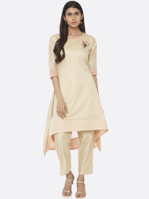 

RAISIN Women Cream-Coloured Solid Chanderi Silk Kurta with Trousers