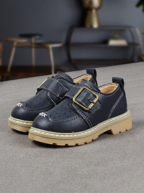 

Walktrendy Kids Blue Solid Sneakers