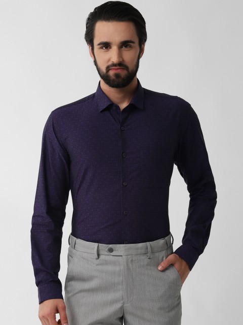 

Peter England Men Purple Regular Fit Checked Formal Shirt