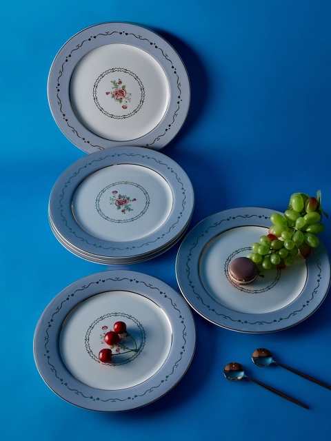 

The Wishing Chair Blue & White 6-Pieces Printed Bone China Plates Set