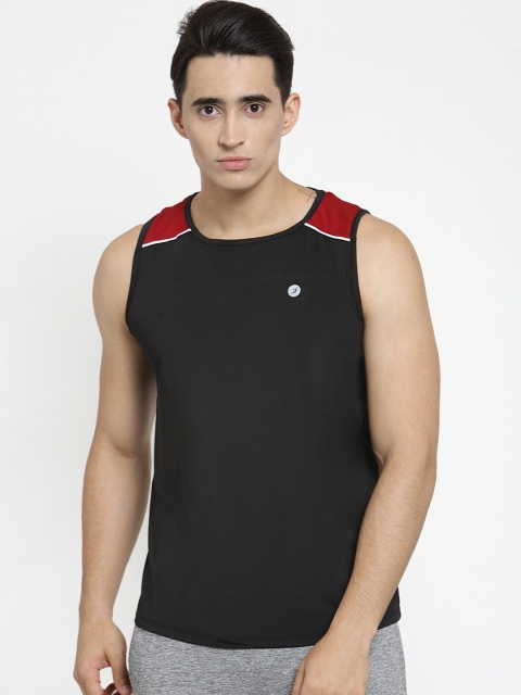 

BUKKUM Men Black Colourblocked Round Neck T-shirt