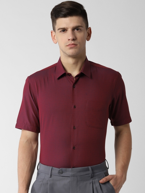 

Peter England Men Maroon Regular Fit Printed Formal Shirt