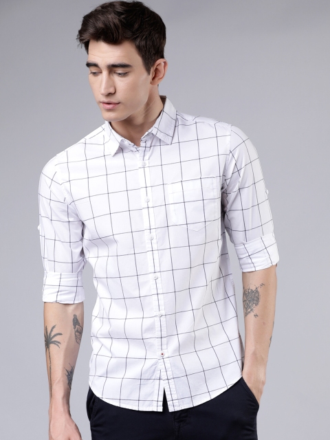 

LOCOMOTIVE Men White & Navy Blue Slim Fit Checked Casual Shirt
