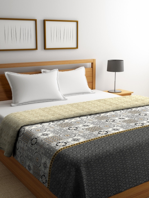 

Portico New York Grey & Black Abstract AC Room 210 GSM Double Bed Blanket