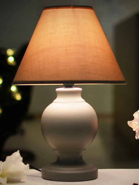 

Archies Grey Solid Ceramic LED Table Lamp