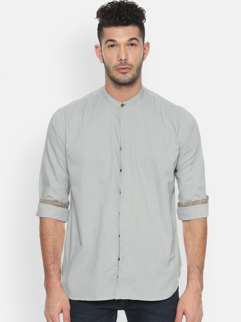 

V Dot Men Olive Green & Beige Slim Fit Checked Casual Shirt
