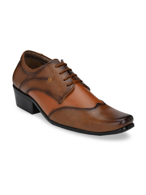 

Sir Corbett Men Tan Brown Solid Derbys