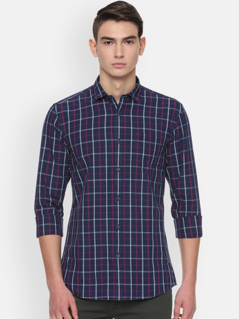 

Solly Jeans Co. Men Navy Blue & Red Regular Fit Checked Casual Shirt