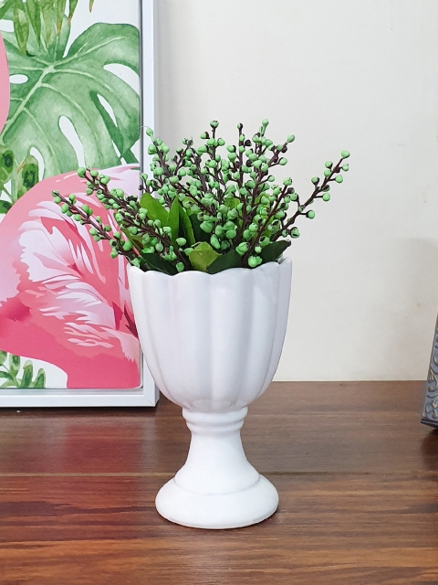 

Art Street Unisex White Artificial Flowers and Plants
