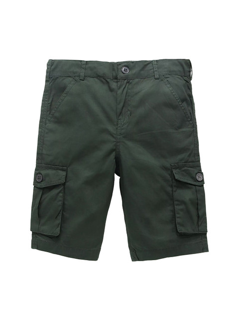 

KiddoPanti Boys Green Solid Regular Fit Cargo Shorts