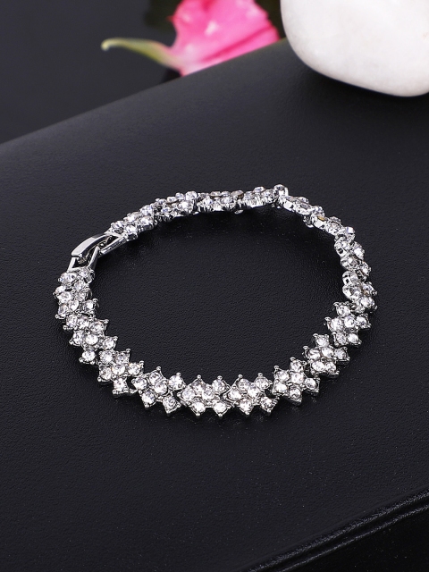 

Shining Diva Silver-Toned Bracelet