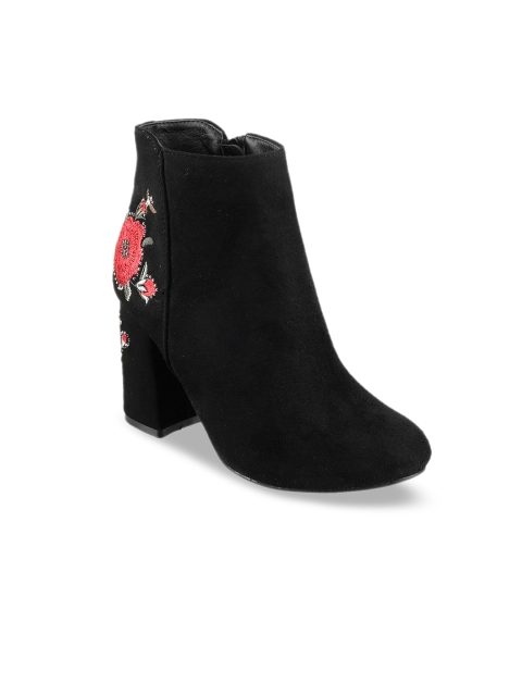 

Metro Women Black Woven Design Heeled Boots