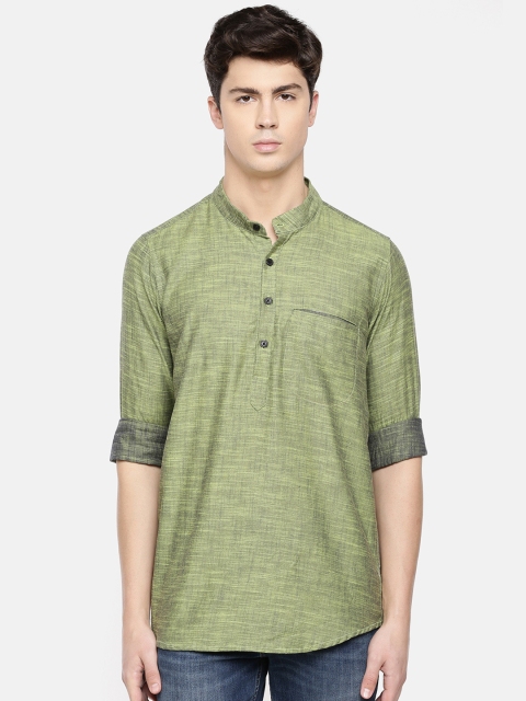 

Cross Court Men Green Solid Straight Kurta