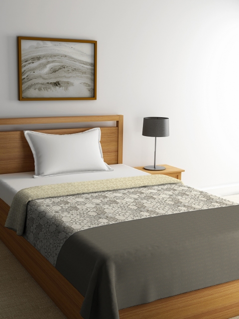 

Portico New York Taupe & Beige Printed AC Room 210 GSM Reversible Single Bed Comforter