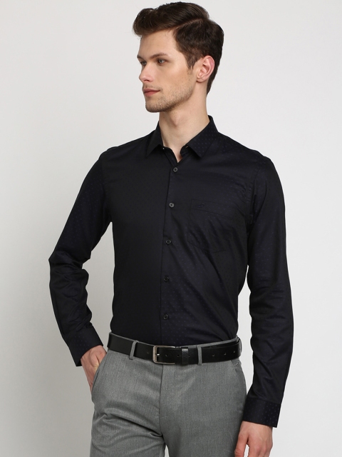 

Crocodile Men Black Slim Fit Printed Formal Shirt