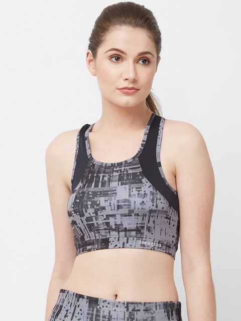 

Imagica Grey Solid Non-Wired Lightly Padded Sports Bra 6001420012