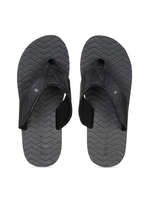 

United Colors of Benetton Men Grey Solid Thong Flip-Flops