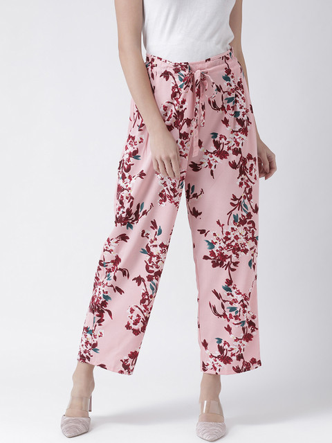 

The Vanca Women Pink Regular Fit Printed Cropped Peg Trousers
