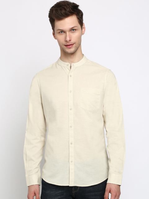 

Crocodile Men Cream-Coloured Slim Fit Solid Casual Shirt