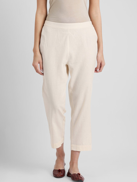 

Aayna Women Off-White Comfort Regular Fit Solid Culottes