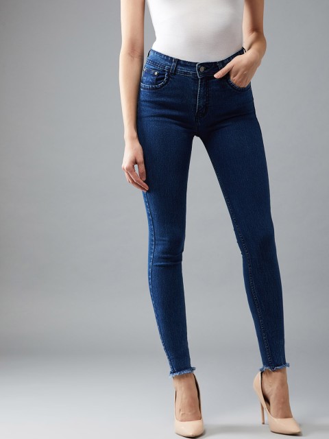 

DOLCE CRUDO Women Blue Relaxed Fit Mid-Rise Clean Look Stretchable Jeans