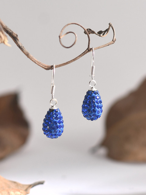 

Silverholic Silver-Toned & Blue Sterling Silver Handcrafted Teardrop Shaped Drop Earrings