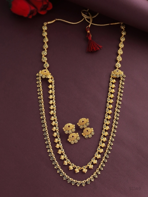

Voylla Women Gold-Plated Jewellery Set