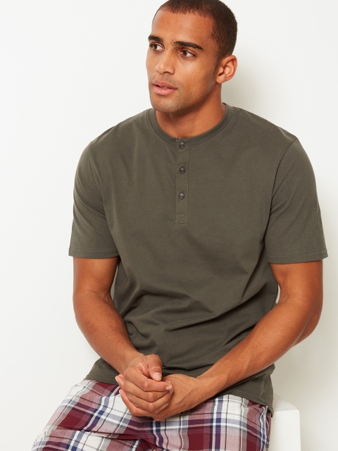 

Marks & Spencer Men Olive Green Solid Henley Neck Lounge T-shirt