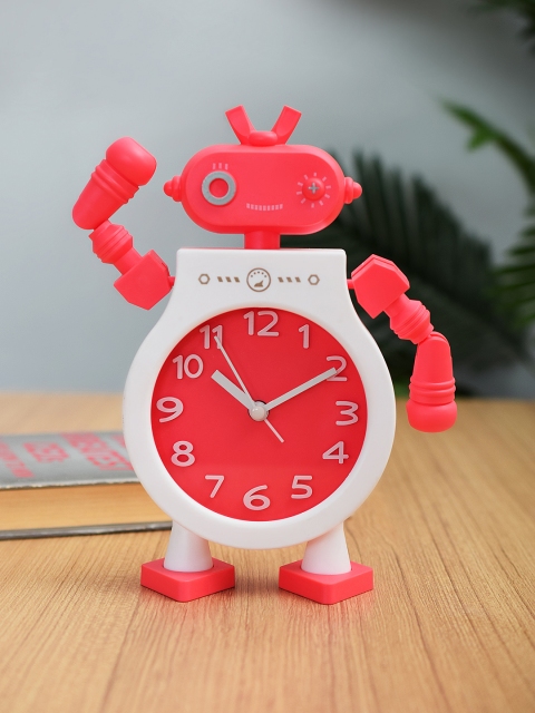 

Archies Red Round Textured Robot Analogue Alarm Clock 20.3 cm X 15.4 cm