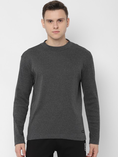 

SKULT by Shahid Kapoor Men Grey Solid Round Neck T-shirt