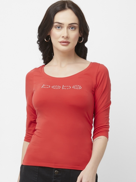 

bebe Women Red Printed Scoop Neck T-shirt