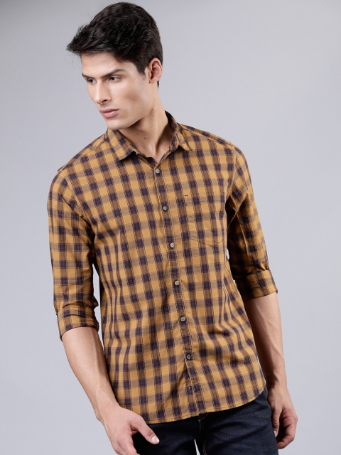 Men Khaki Brown & Navy Blue Slim Fit Checked Casual Shirt