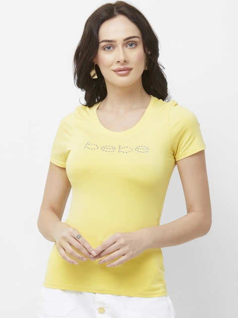 

bebe Women Yellow Printed Scoop Neck T-shirt