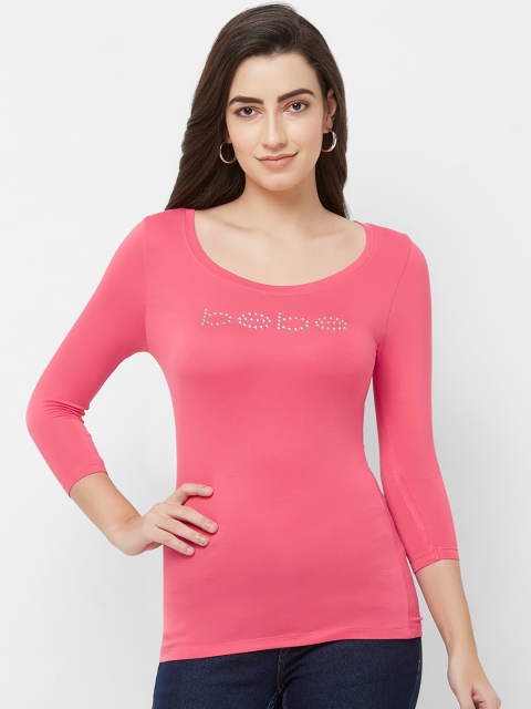 

bebe Women Pink Embellished Scoop Neck T-shirt