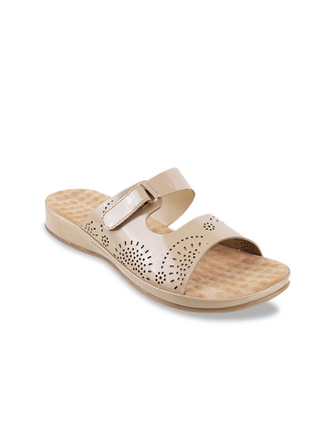 

Metro Women Beige Solid Open Toe Flats