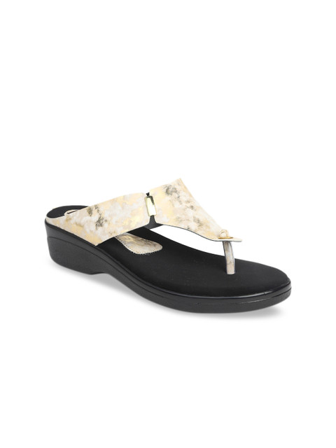 

VALIOSAA Women Beige Printed Sandals
